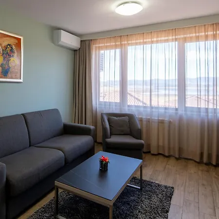 Lacasa Tsigov Chark 3* Μπατάκ